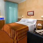 Hotel St. Moritz 3*