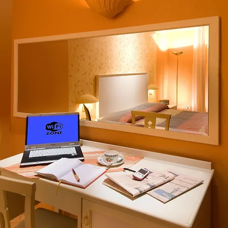 Hotel St. Moritz Hotel 3*