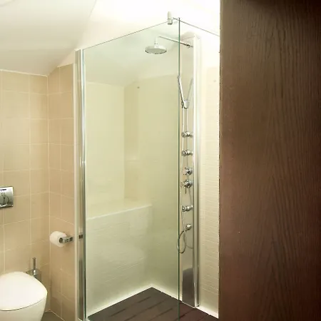 Ξενοδοχείο St. Moritz 3*