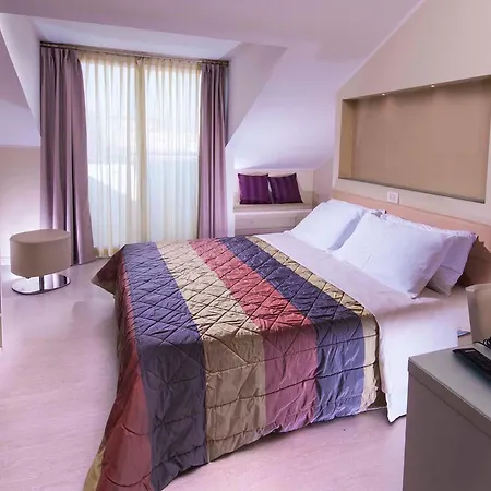 St. Moritz Μπελάρια-Ιτζέα Μαρίνα