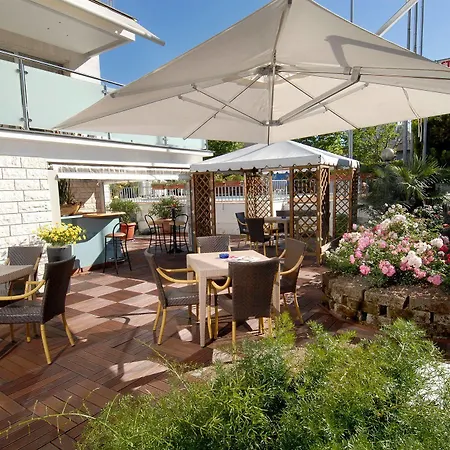 Hotel St. Moritz