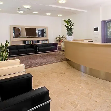 Hotel St. Moritz 3*